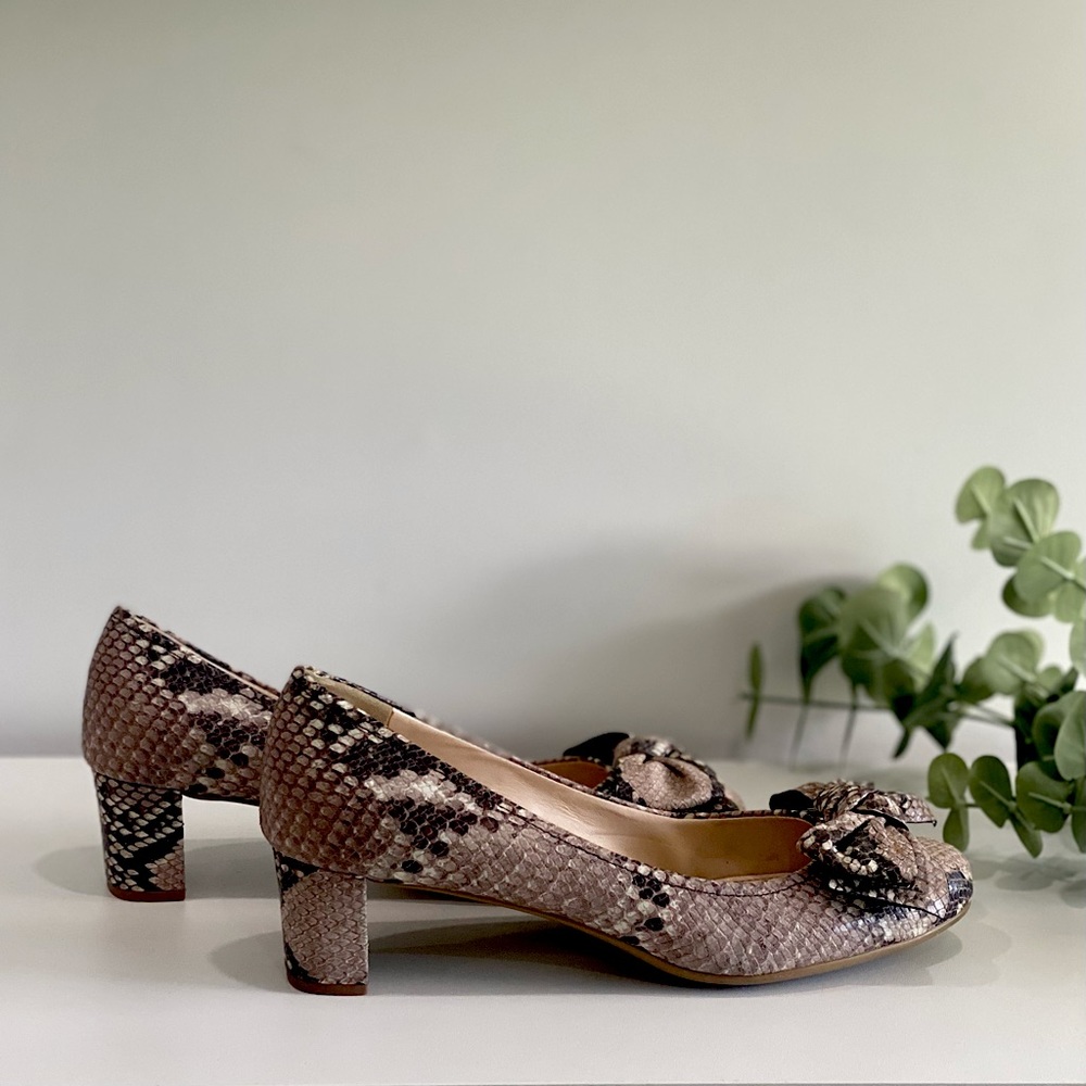 Prada sandals heels.